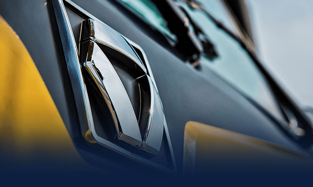 八十載砥礪前行！